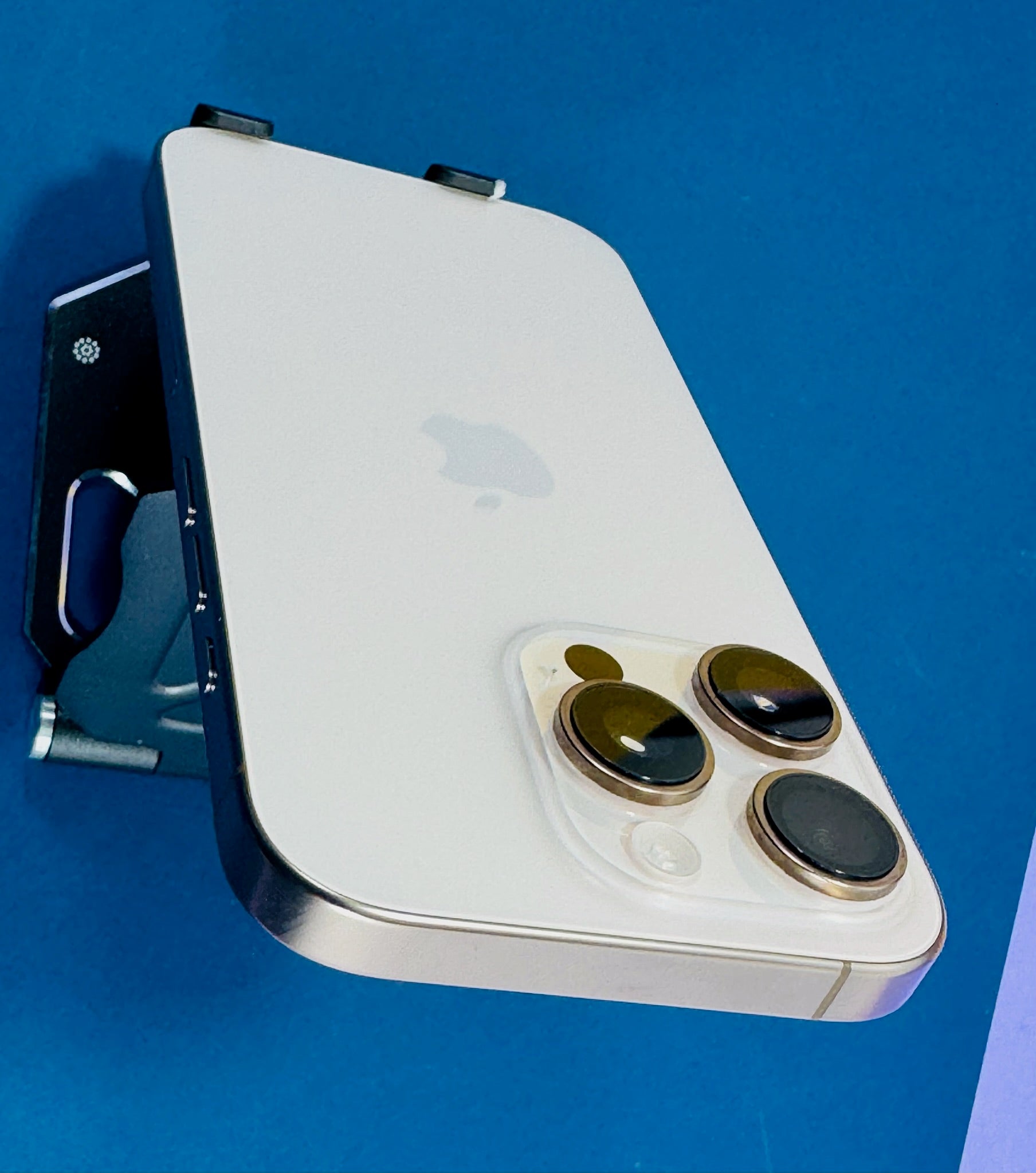 iPhone 16 Pro 256GB Titanio