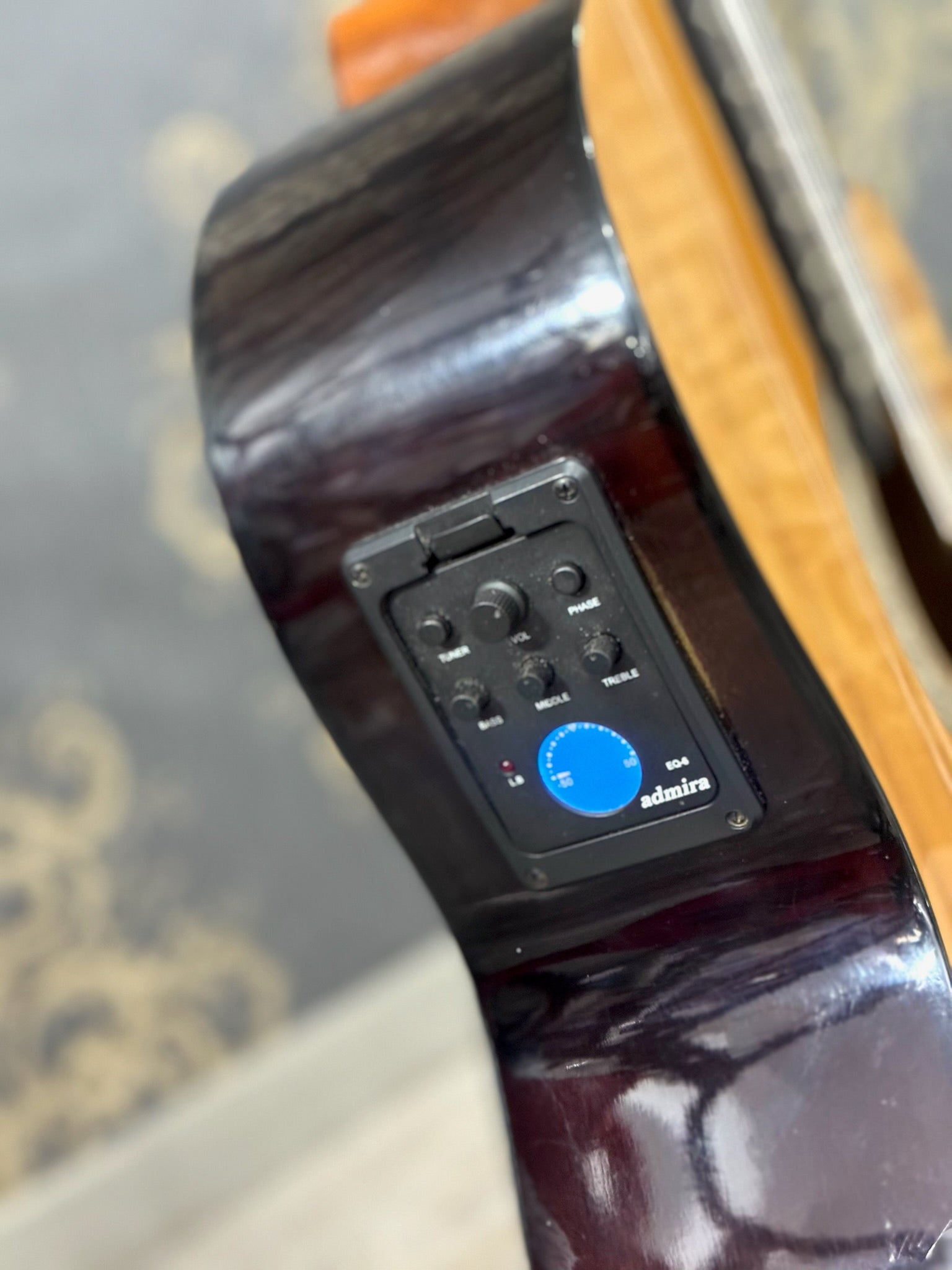 Guitarra Admira Sara EC con Funda