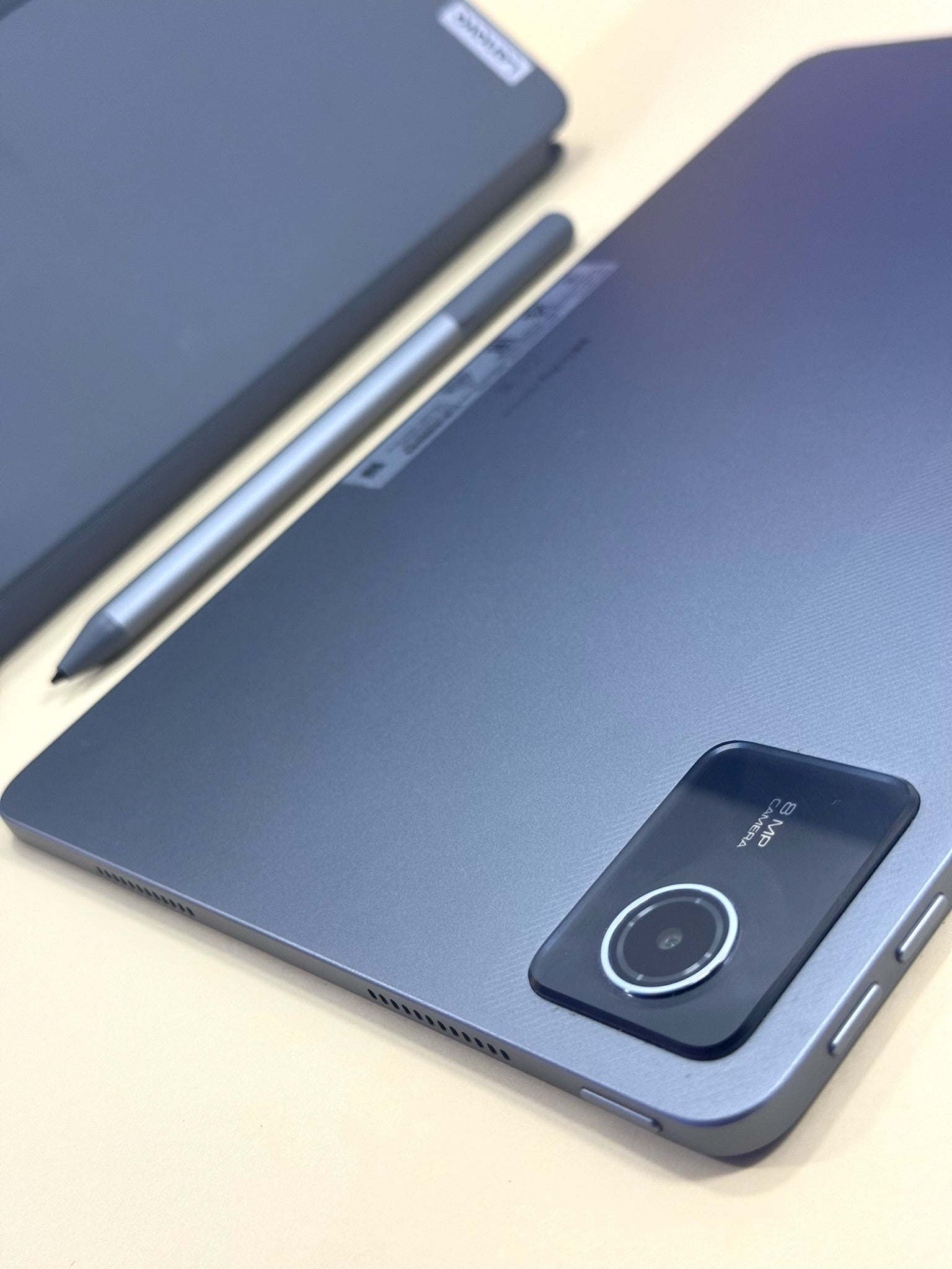 Lenovo Tab M11 128GB 8GB RAM con Pencil y Funda