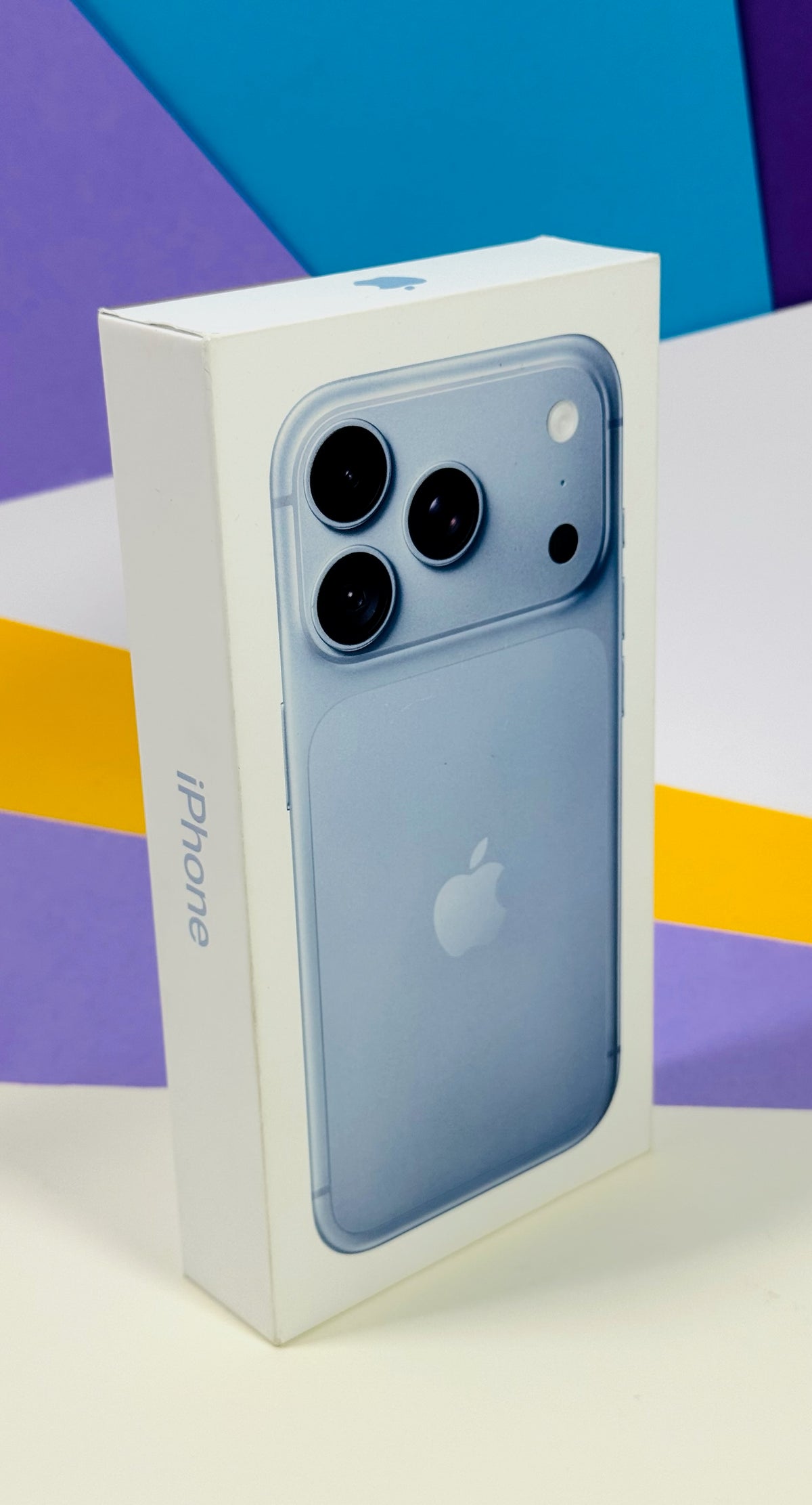 Apple iPhone 18 Pro – 256 GB · Azul Glaciar · Nuevo precintado